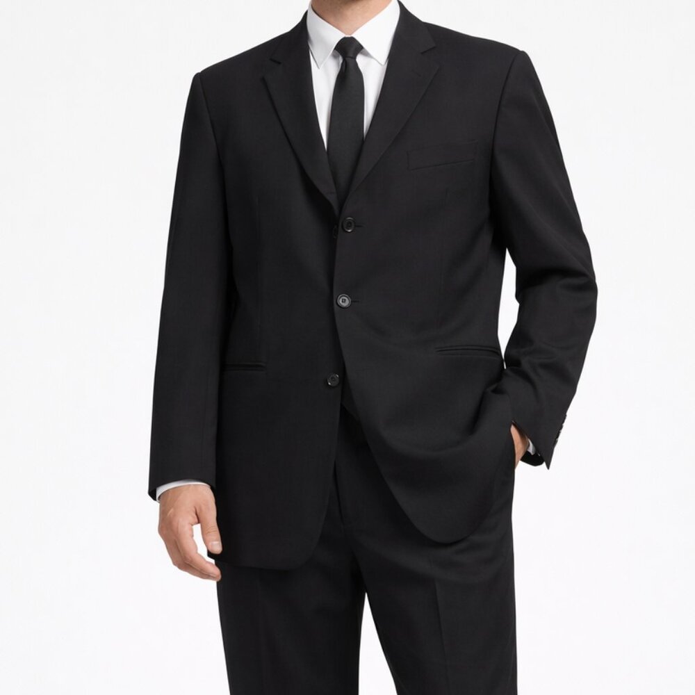 Zagato Signature Collection 2-Piece Wool-Blend Suit – Black Windowpane
Very nice